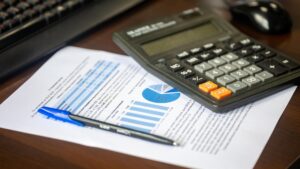 ERP-ROI berechnen: Formel und Amortisationszeit