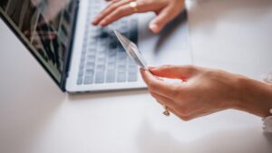 BFSG im Online-Shop: Pflichten für WaWi-Betreiber